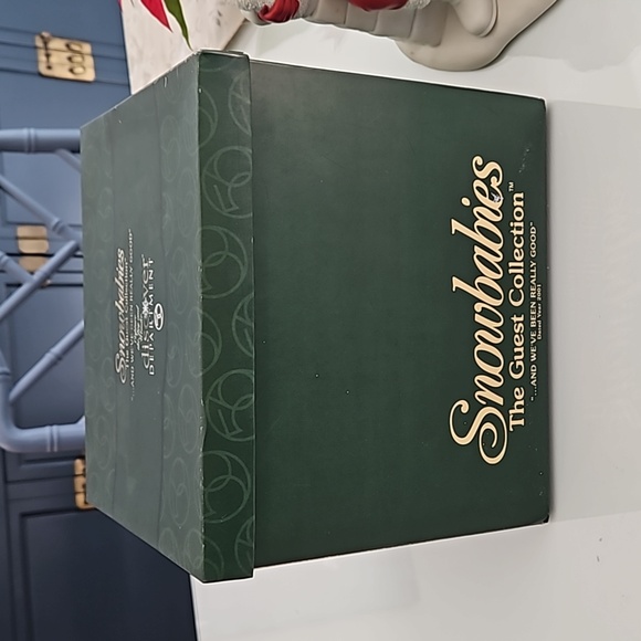 Vintage Dept 56 Snowbabies Guest Collection '..And We've Been Really Good' Santa - Picture 8 of 9